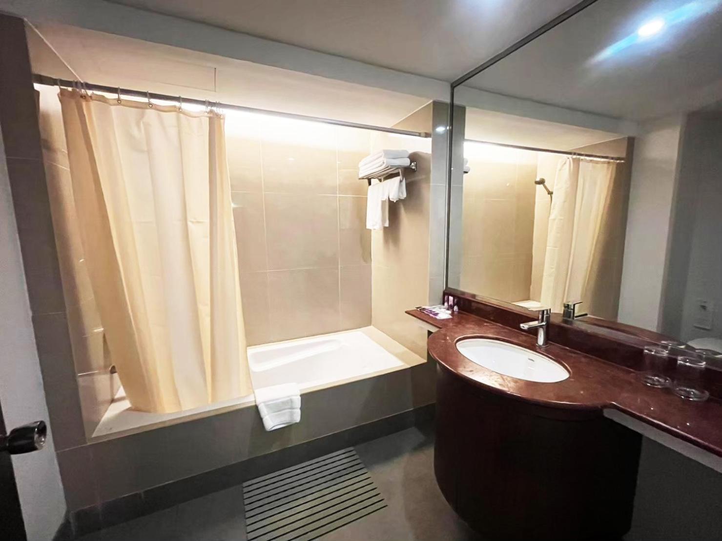 Fortune Hotel Korat- Sha Plus Nakhonratchasima Zewnętrze zdjęcie